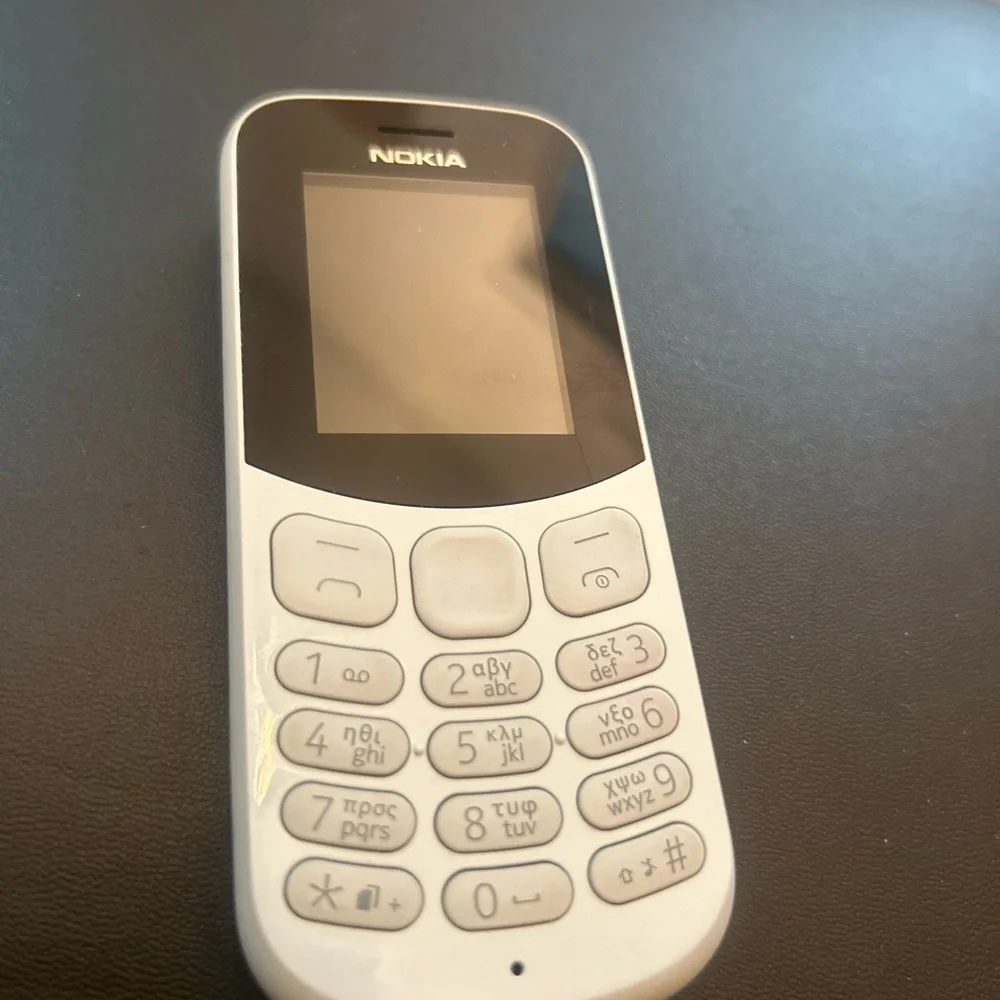 Nokia White Cell Phone - Picture 2 of 7